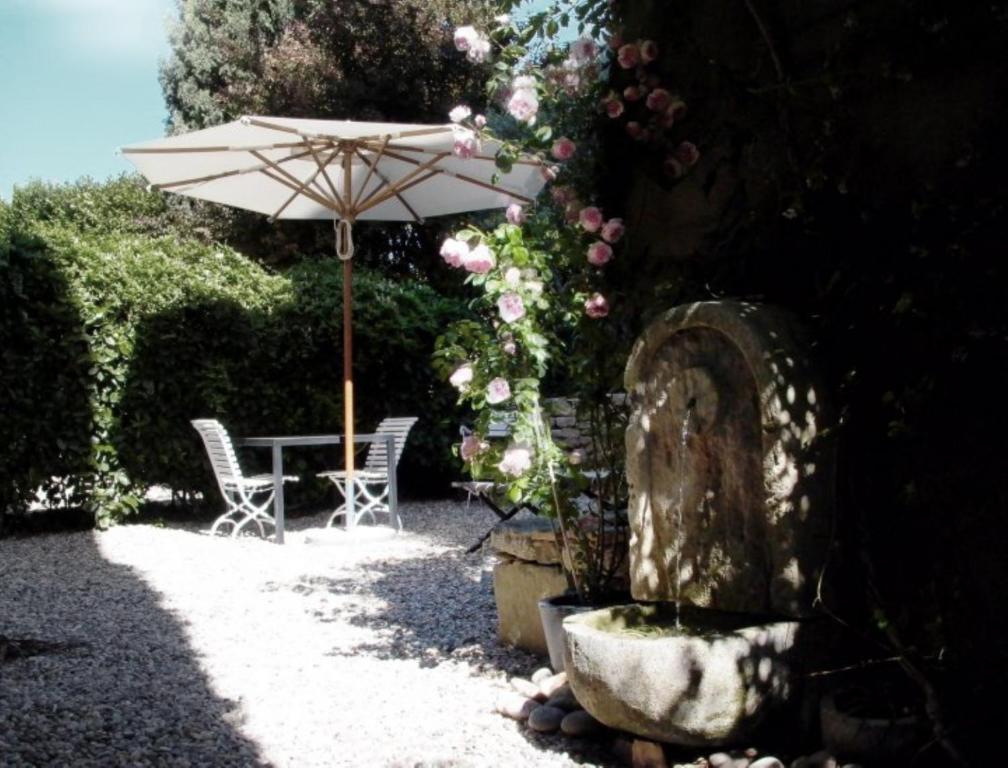 Bed and Breakfast Monte Arena Montaren-et-Saint-Mediers Экстерьер фото